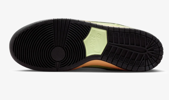 Nike SB Dunk Shoes - Light Liquid Lime / Black / Wolf Grey