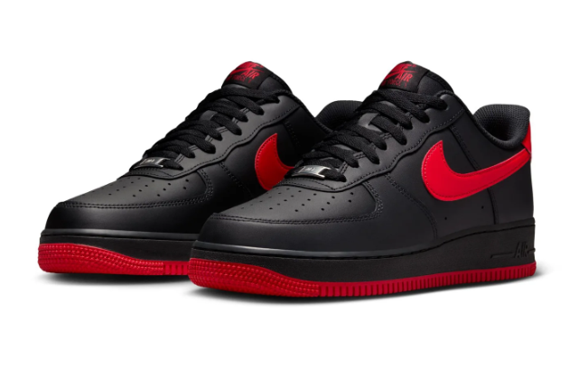 Nike Air Force 1 '07 Leather Sneakers