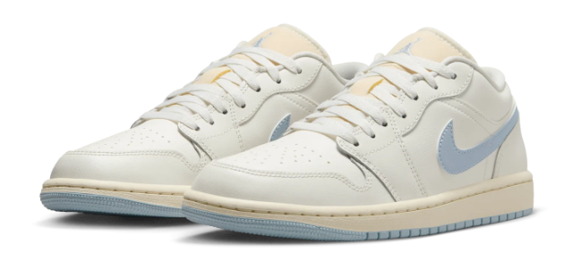 Air Jordan 1 Low Women's Shoes